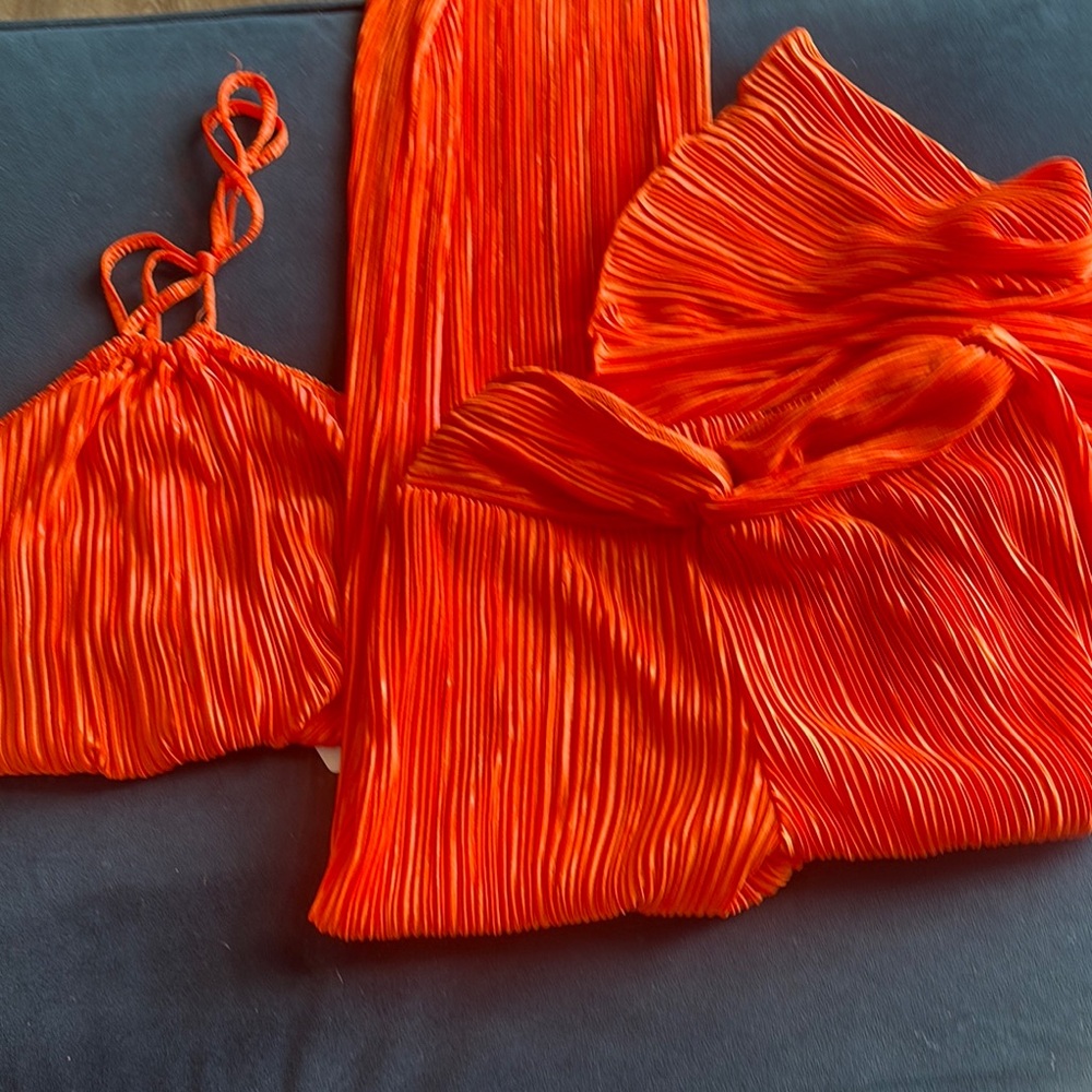 SHEINX Vibrant Orange Pleated Two-Piece halter top and flare pants Size XS